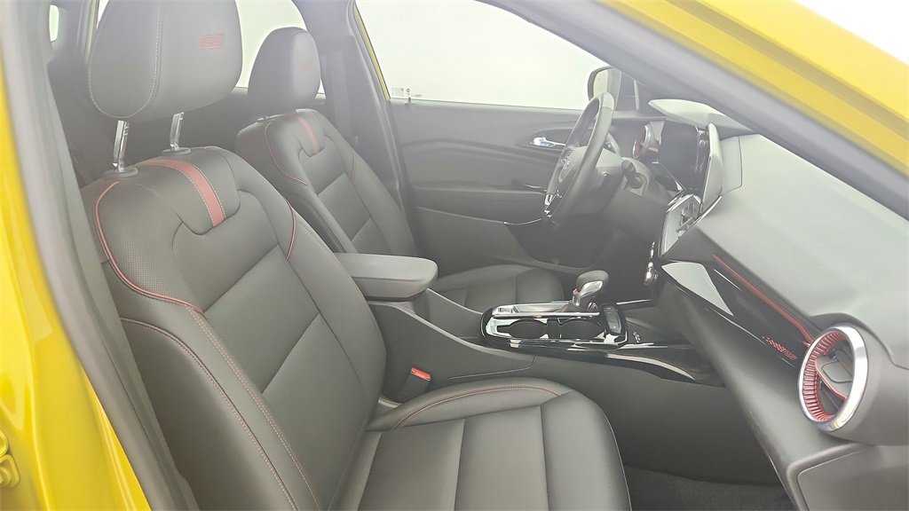 Certified 2024 Chevrolet Trax RS w/ Sunroof Package image 31