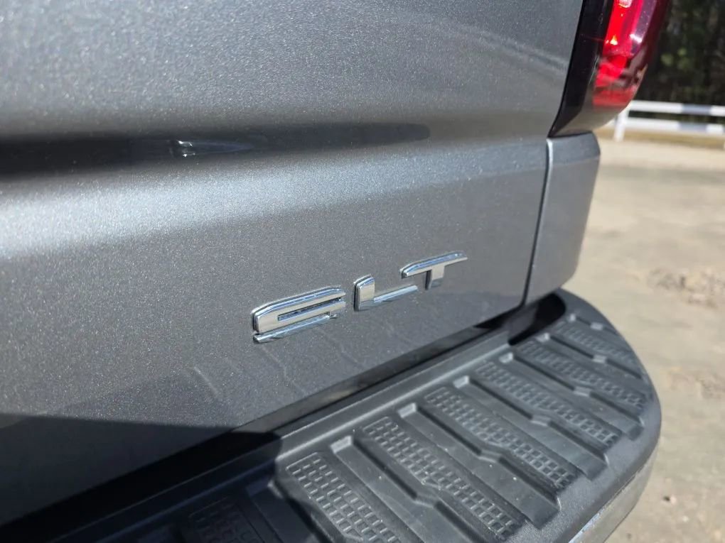 Used 2019 GMC Sierra 1500 SLT w/ SLT Premium Package image 10