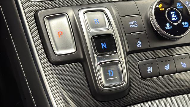 Used 2023 Hyundai Santa Fe Limited AWD/4WD image 19