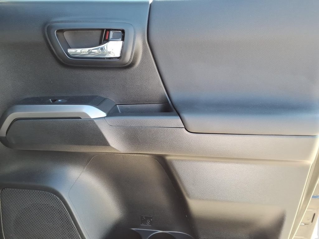 Used 2023 Toyota Tacoma TRD Sport AWD/4WD image 10