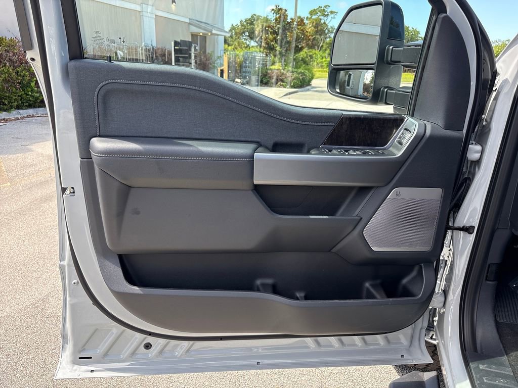 New 2026 Ford F250 Lariat w/ Black Appearance Package AWD/4WD image 28