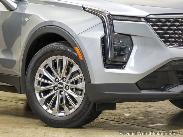 Used 2024 Cadillac XT4 Premium Luxury FWD image 4