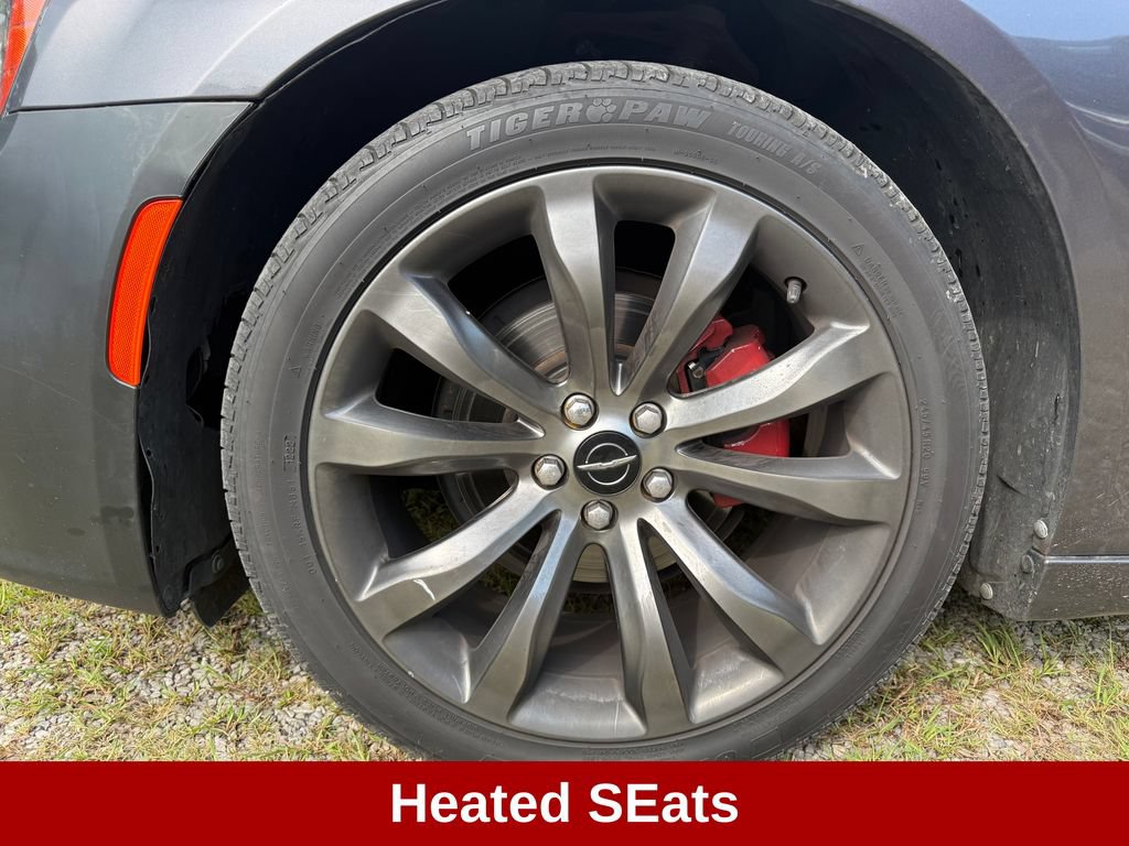 Used 2014 Chrysler 300 S RWD image 11