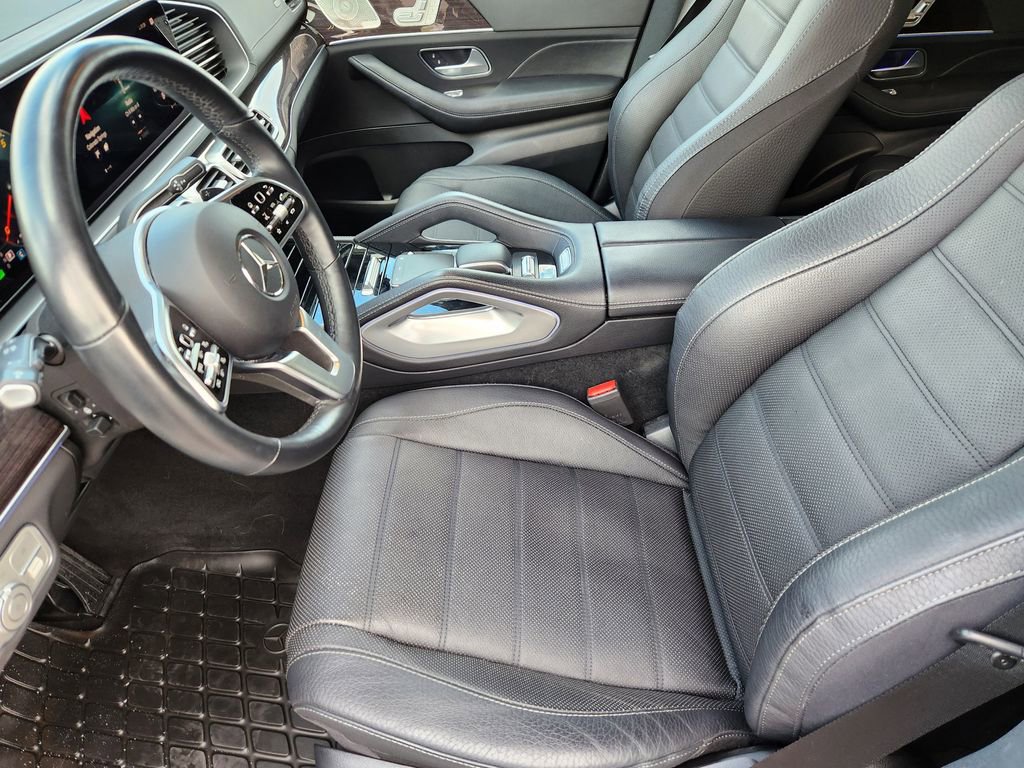 Used 2023 Mercedes-Benz GLS 450 4MATIC image 12