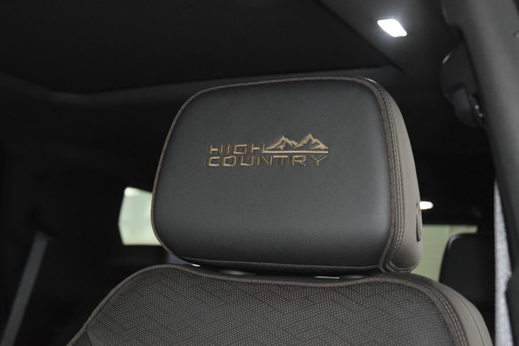 Used 2023 Chevrolet Tahoe High Country AWD/4WD image 40