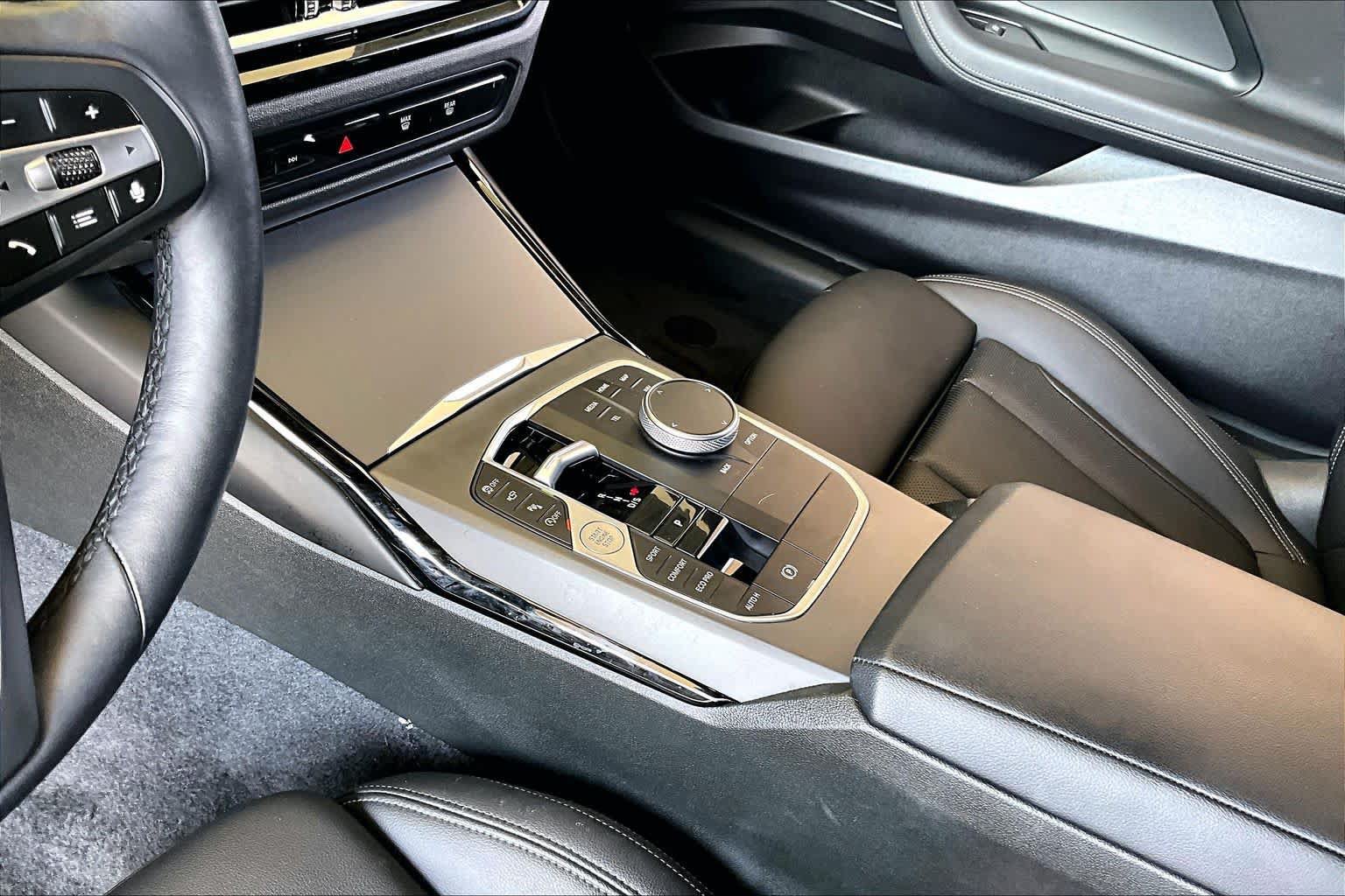 Used 2024 BMW 230i Coupe w/ Convenience Package RWD image 14
