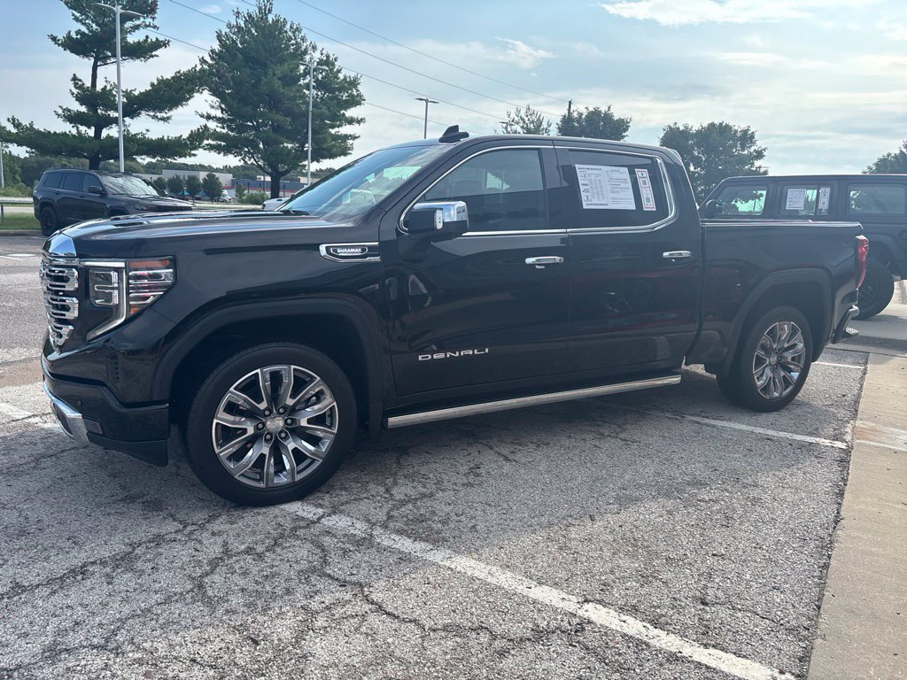 Used 2023 GMC Sierra 1500 Denali w/ Denali Reserve Package AWD/4WD image 15