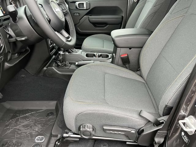 New 2025 Jeep Gladiator Sport AWD/4WD image 24