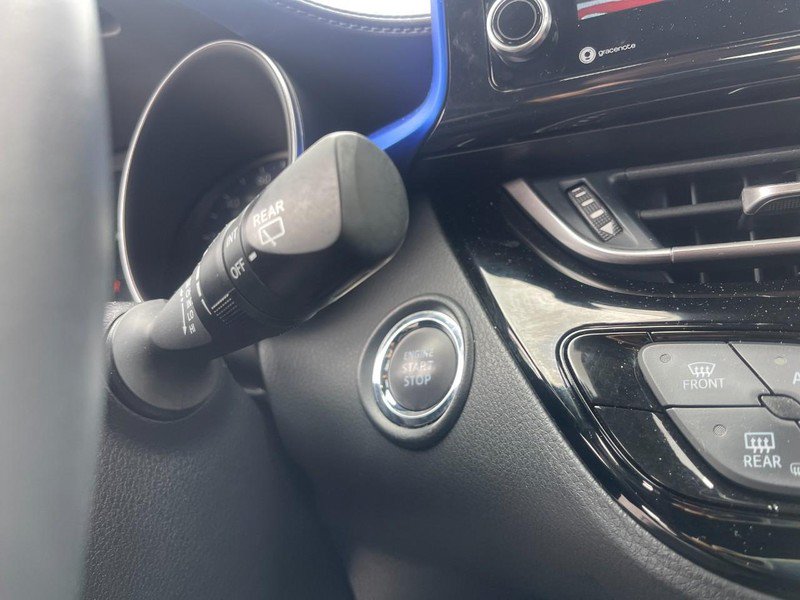 Used 2021 Toyota C-HR XLE FWD image 13