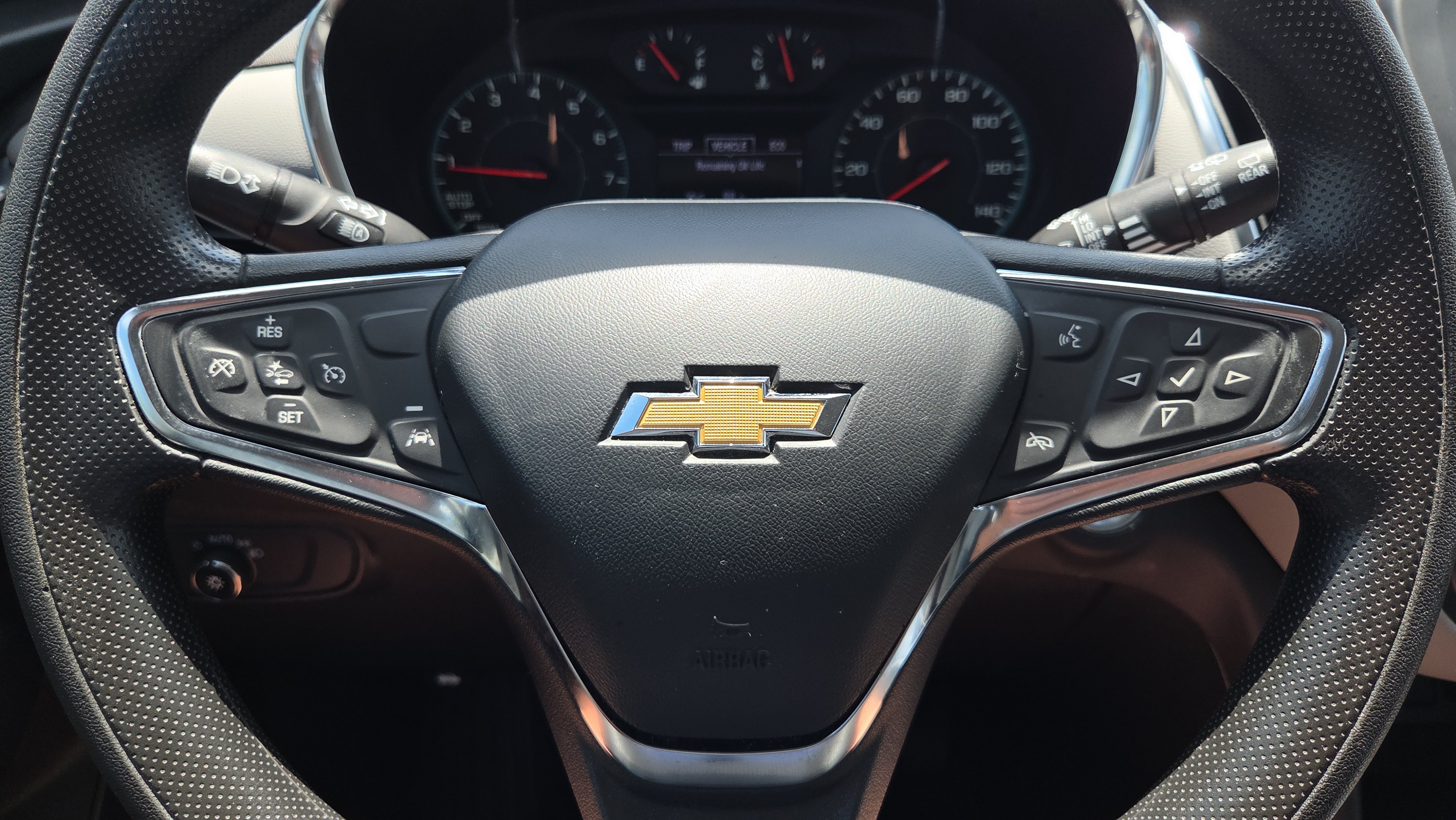Used 2023 Chevrolet Equinox LS w/ Sport Edition FWD image 28