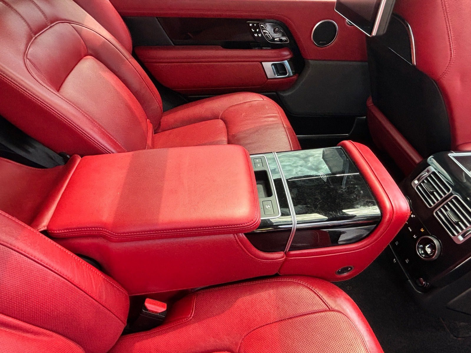 Used 2019 Land Rover Range Rover Long Wheelbase Autobiography AWD/4WD image 33