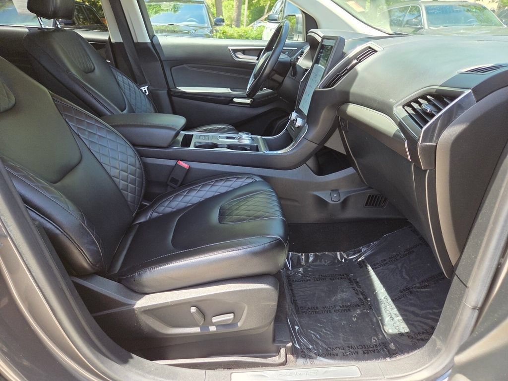 Used 2023 Ford Edge Titanium AWD/4WD image 15