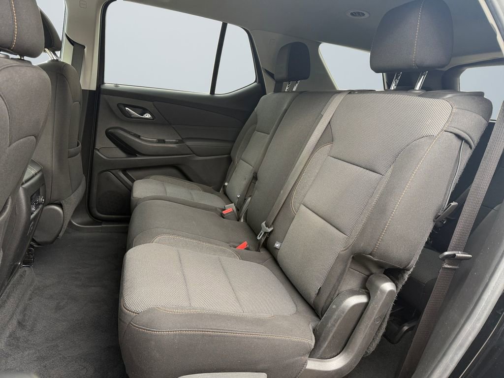 Used 2021 Chevrolet Traverse LS image 13