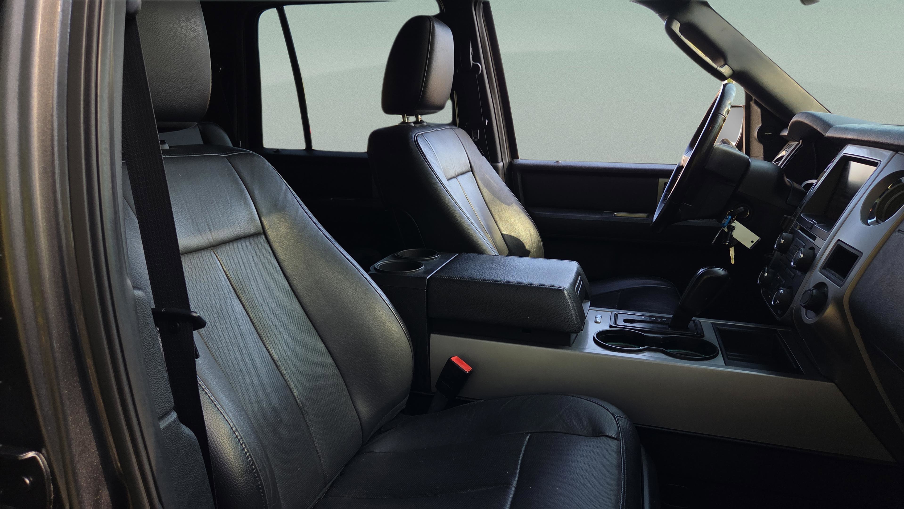 Used 2015 Ford Expedition XLT w/ Equipment Group 202A image 20