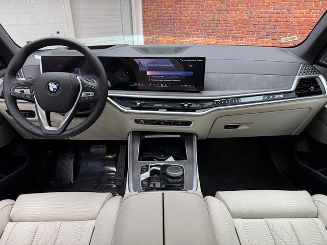 Used 2026 BMW X5 xDrive40i w/ Climate Comfort Package image 12