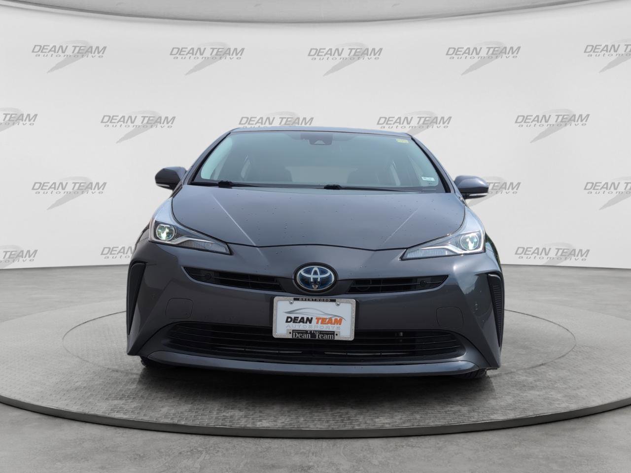 Used 2020 Toyota Prius XLE w/ Premium Convenience Package FWD image 2