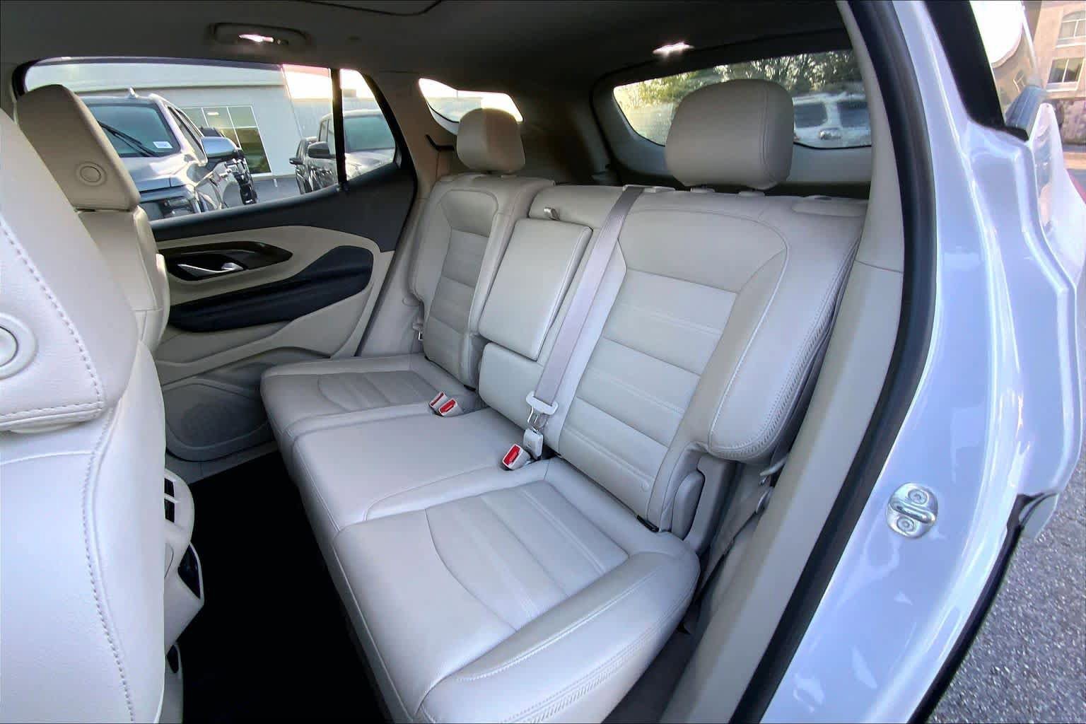 Used 2022 GMC Terrain Denali w/ Denali Premium Package AWD/4WD image 20