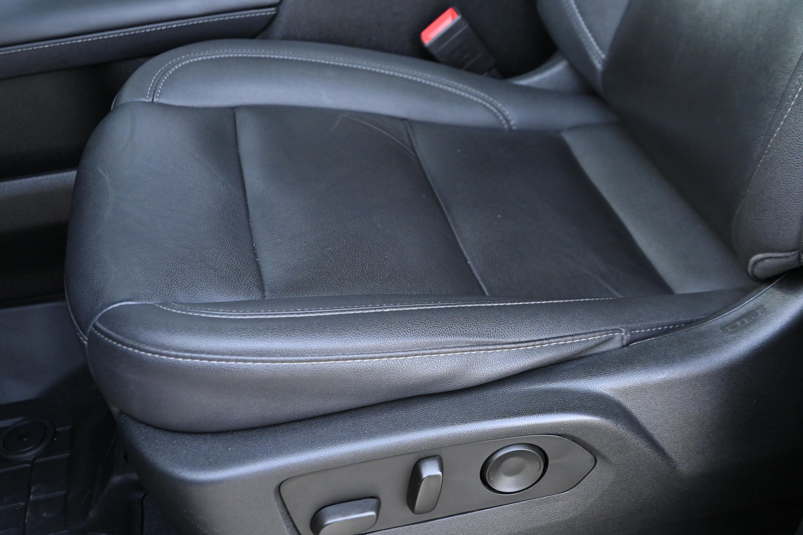 Used 2023 Chevrolet Tahoe Z71 w/ Luxury Package image 27