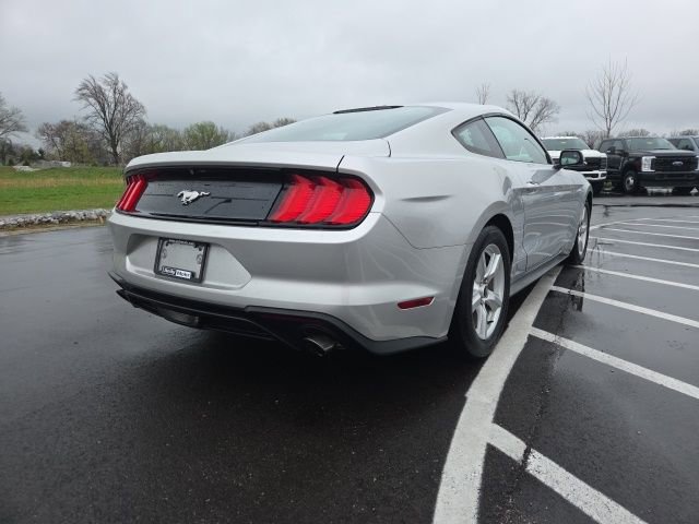 Used 2019 Ford Mustang Coupe image 8