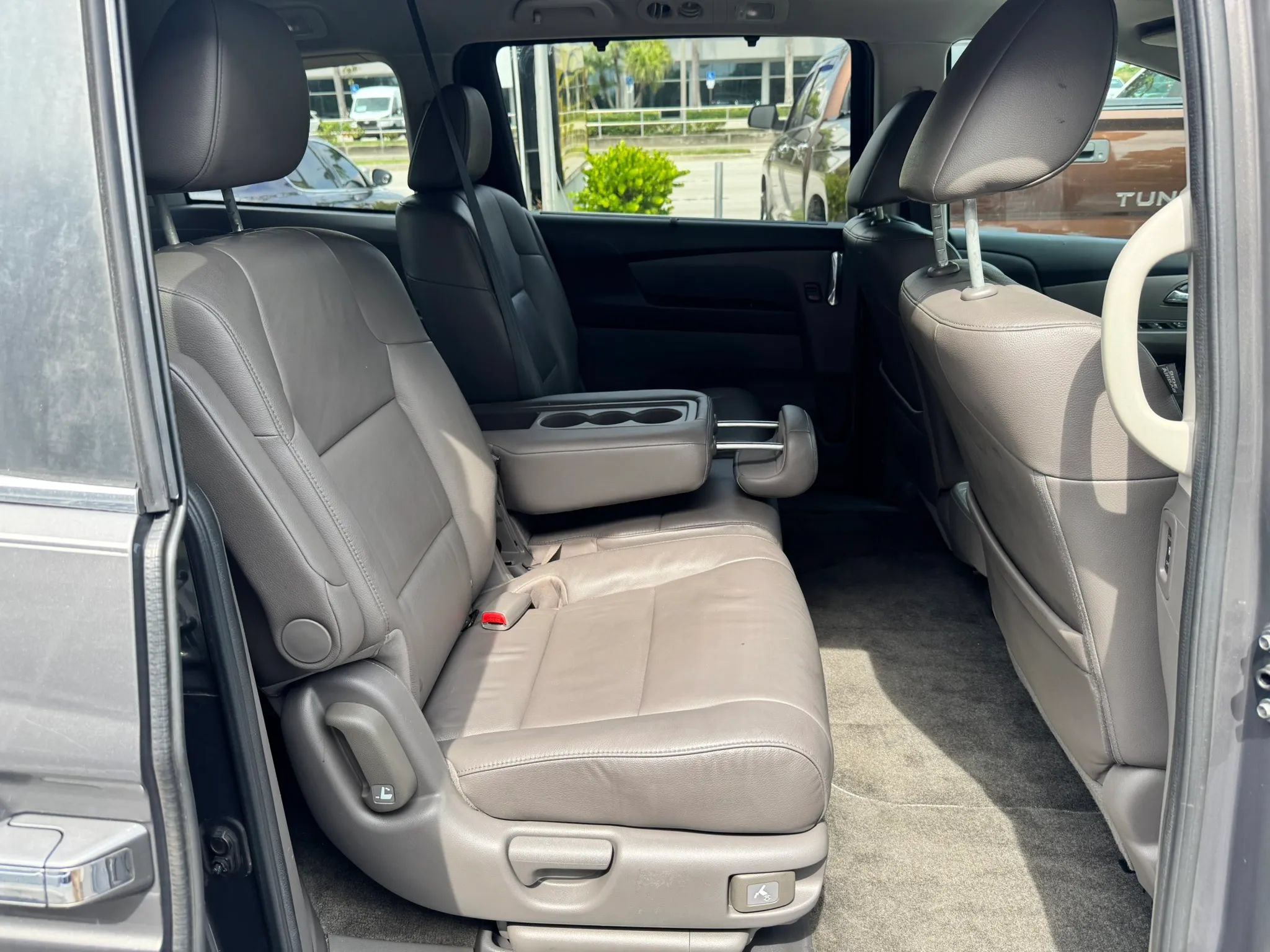 Used 2014 Honda Odyssey EX-L image 25
