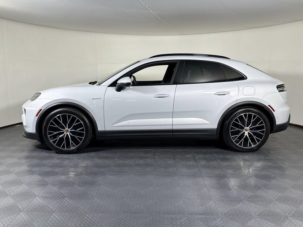 Certified 2024 Porsche Macan 4 Electric AWD/4WD image 2