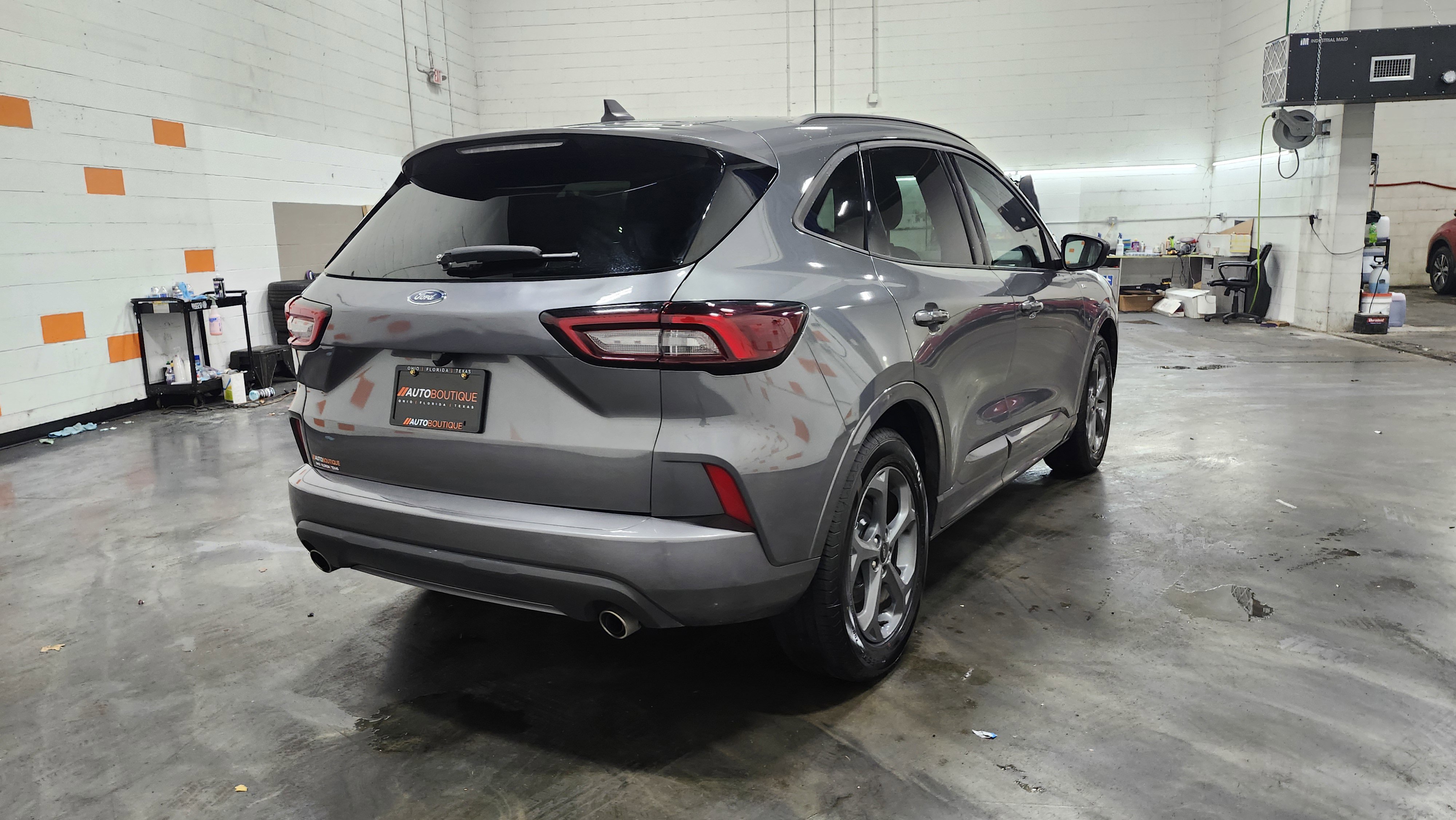 Used 2024 Ford Escape ST-Line w/ Cold Weather Package image 17