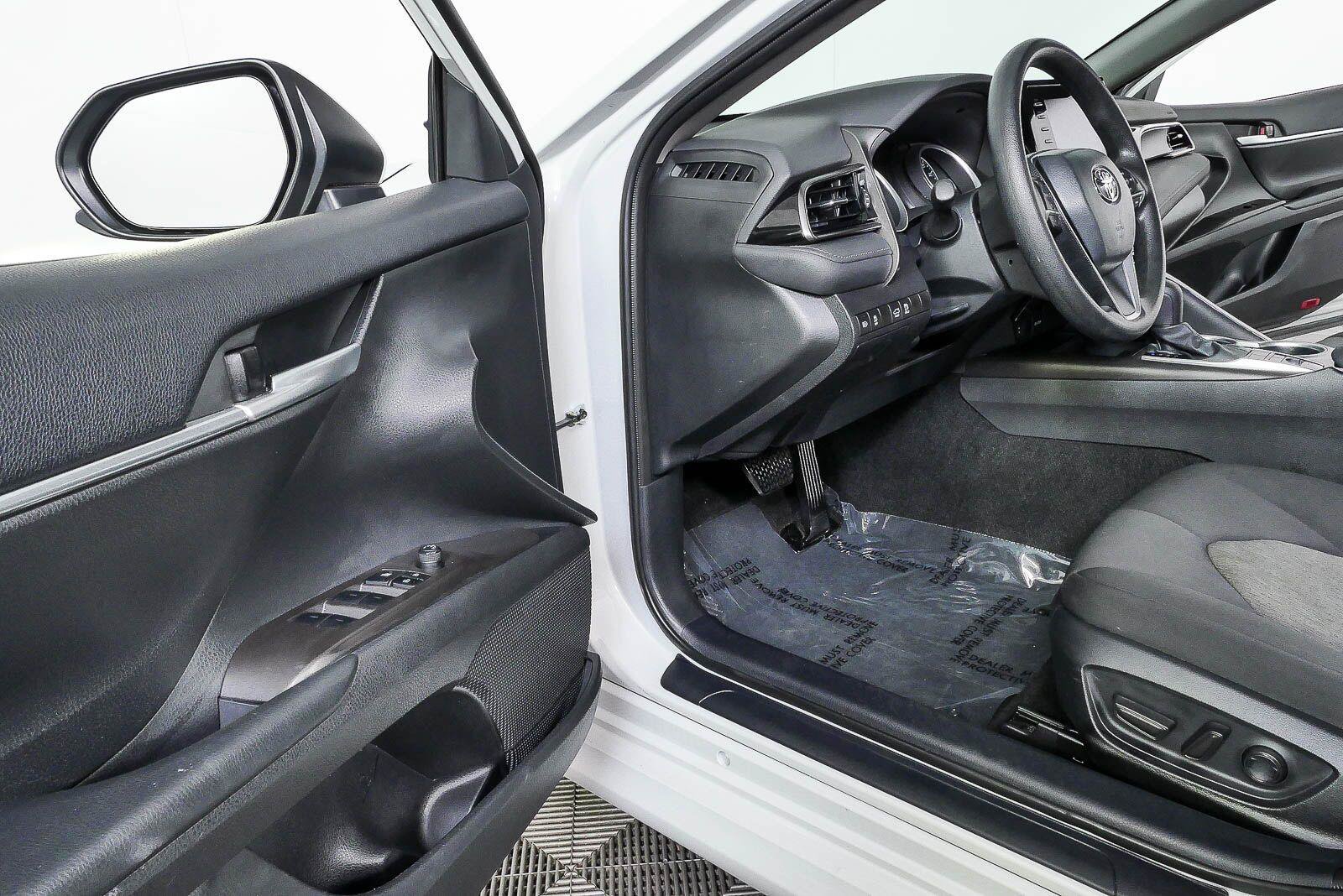 Used 2024 Toyota Camry LE FWD image 7
