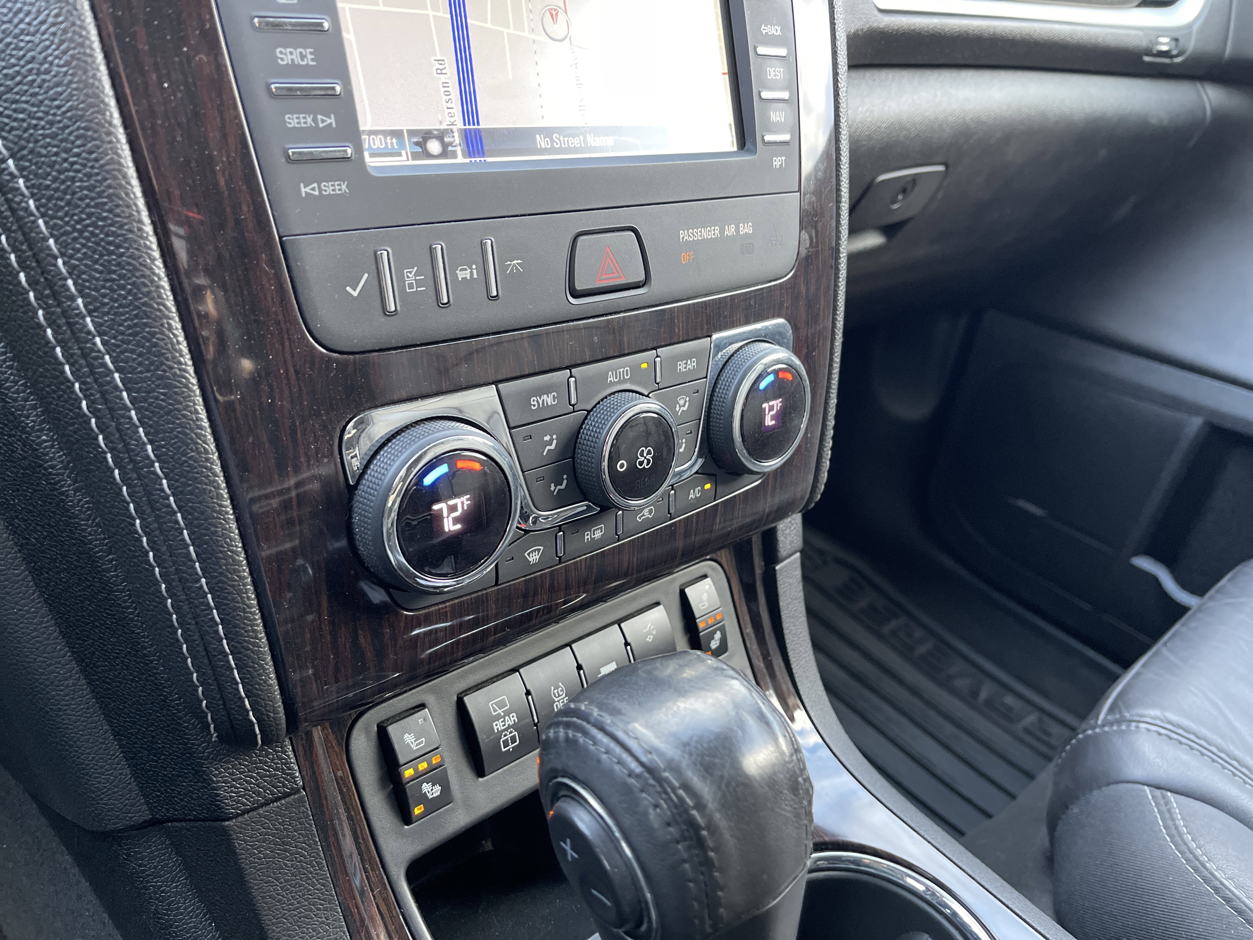 Used 2017 Chevrolet Traverse LT image 20