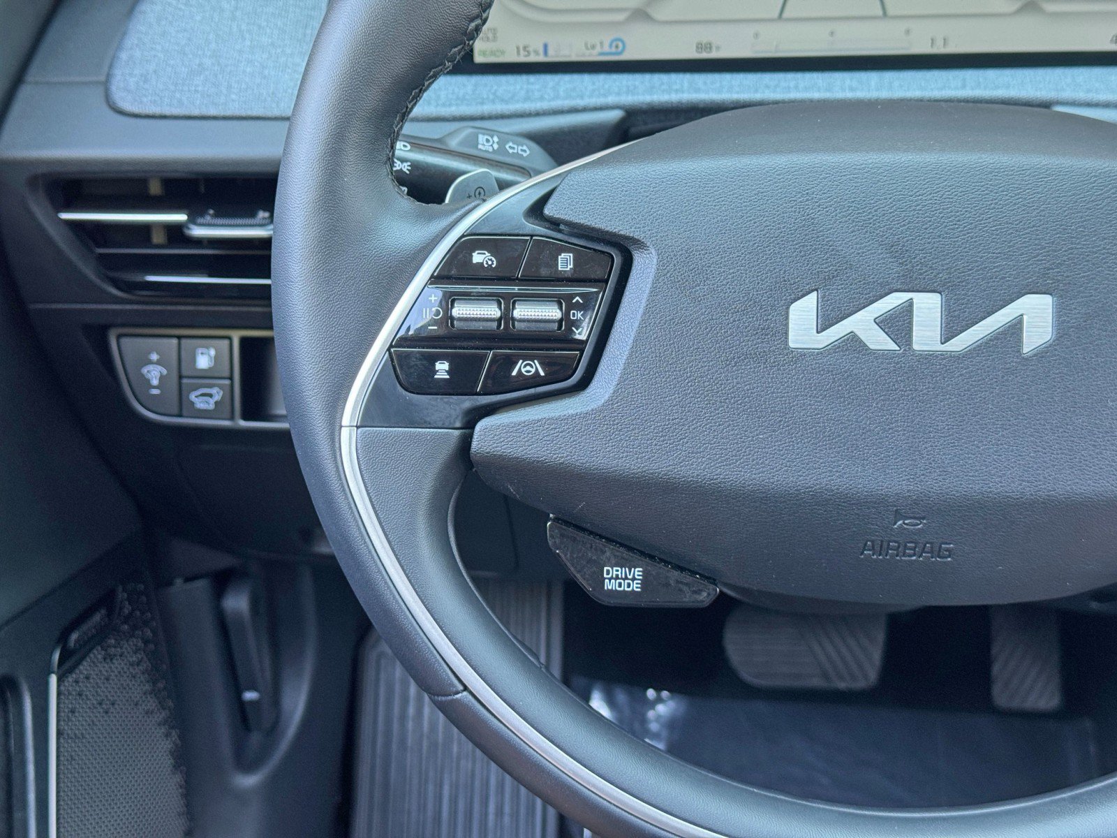 Used 2023 Kia EV6 Wind w/ Wind Technology Package image 21