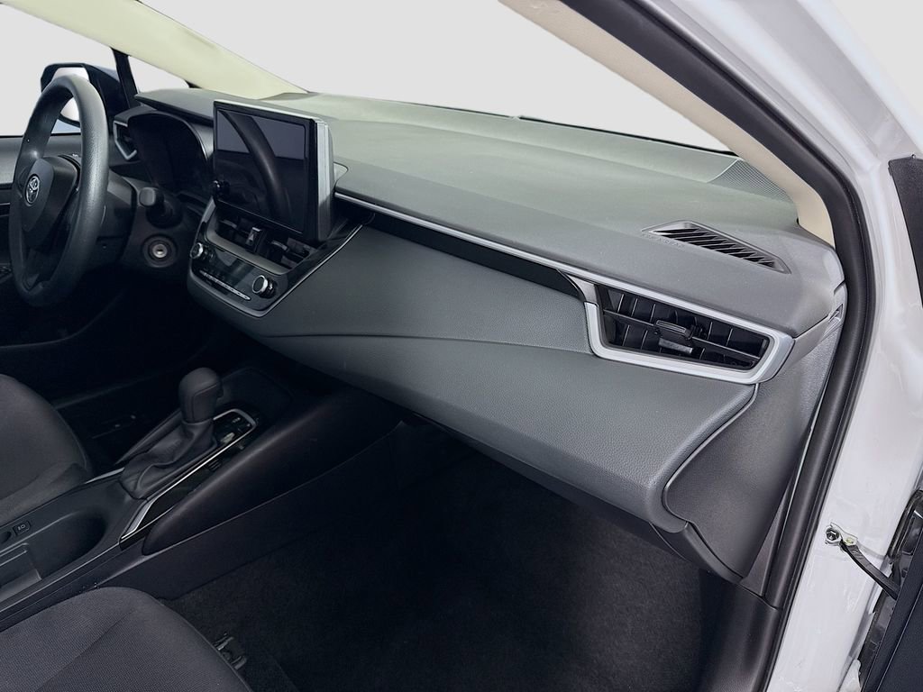 Used 2025 Toyota Corolla LE FWD image 19