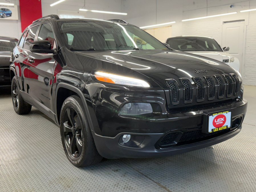 Used 2018 Jeep Cherokee Limited w/ High Altitude Package AWD/4WD image 4