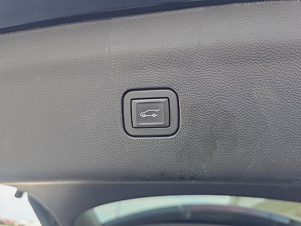 Used 2024 Buick Enclave Premium image 20