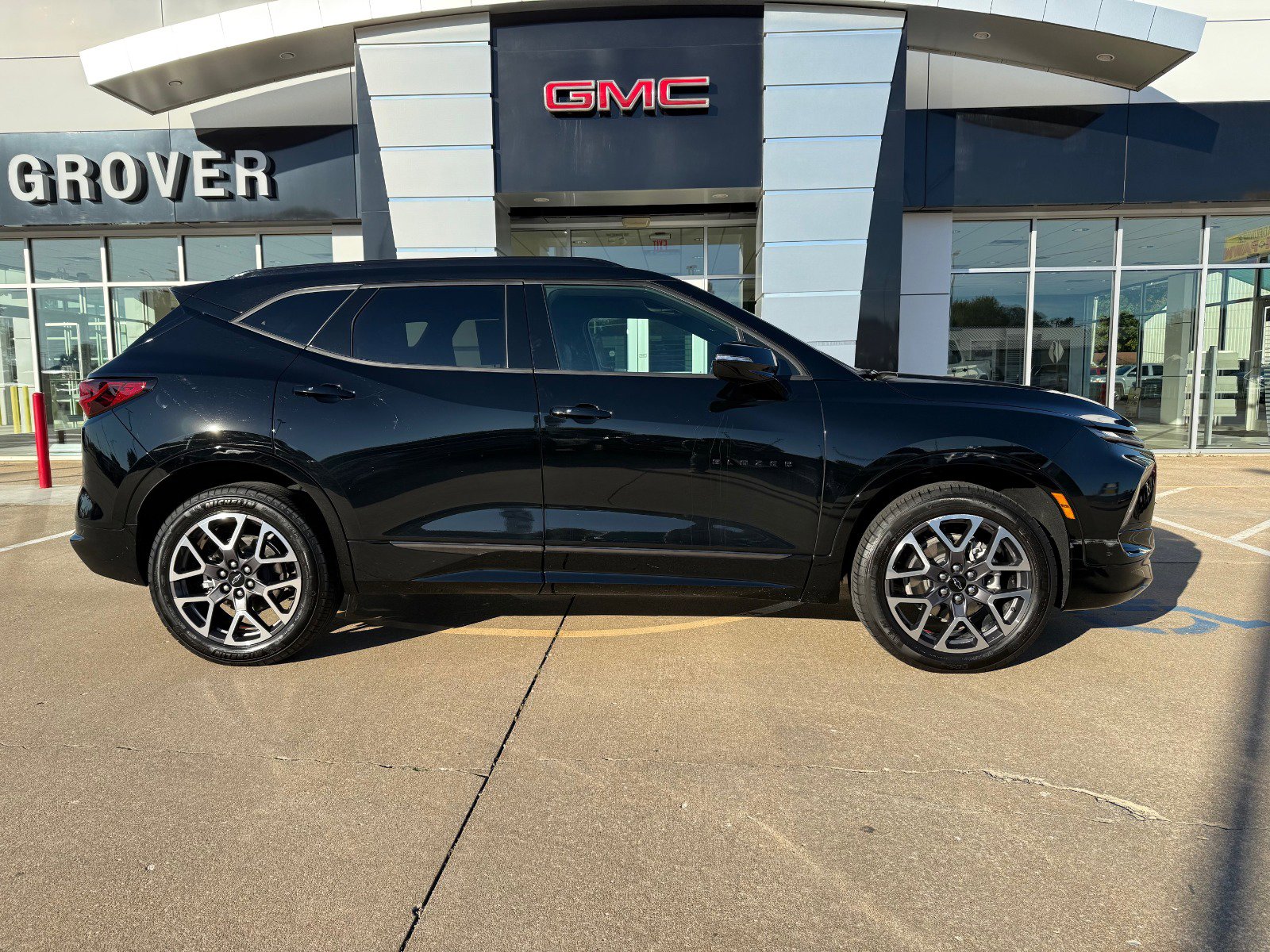 Certified 2025 Chevrolet Blazer RS image 3