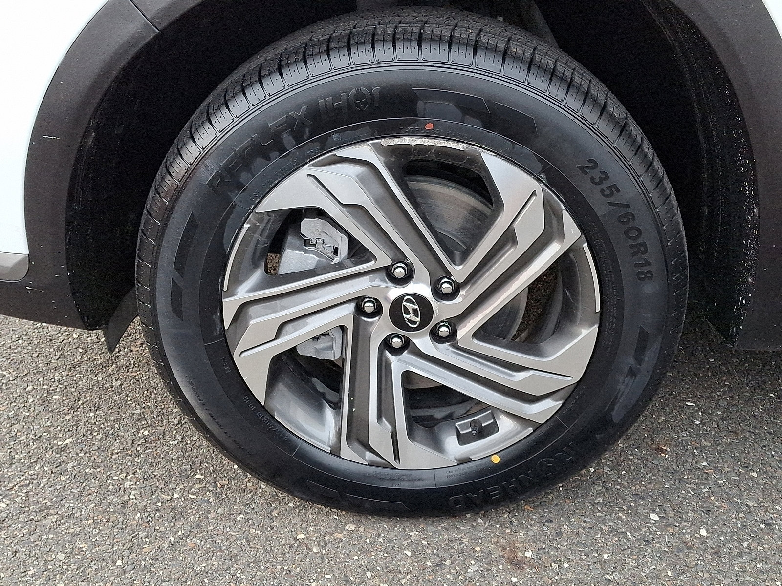 Certified 2023 Hyundai Santa Fe SEL w/ Cargo Package image 28