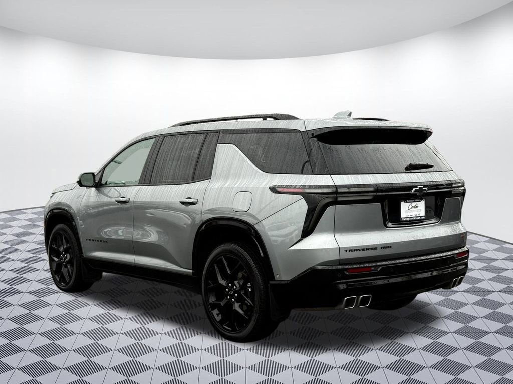 Used 2025 Chevrolet Traverse RS image 5