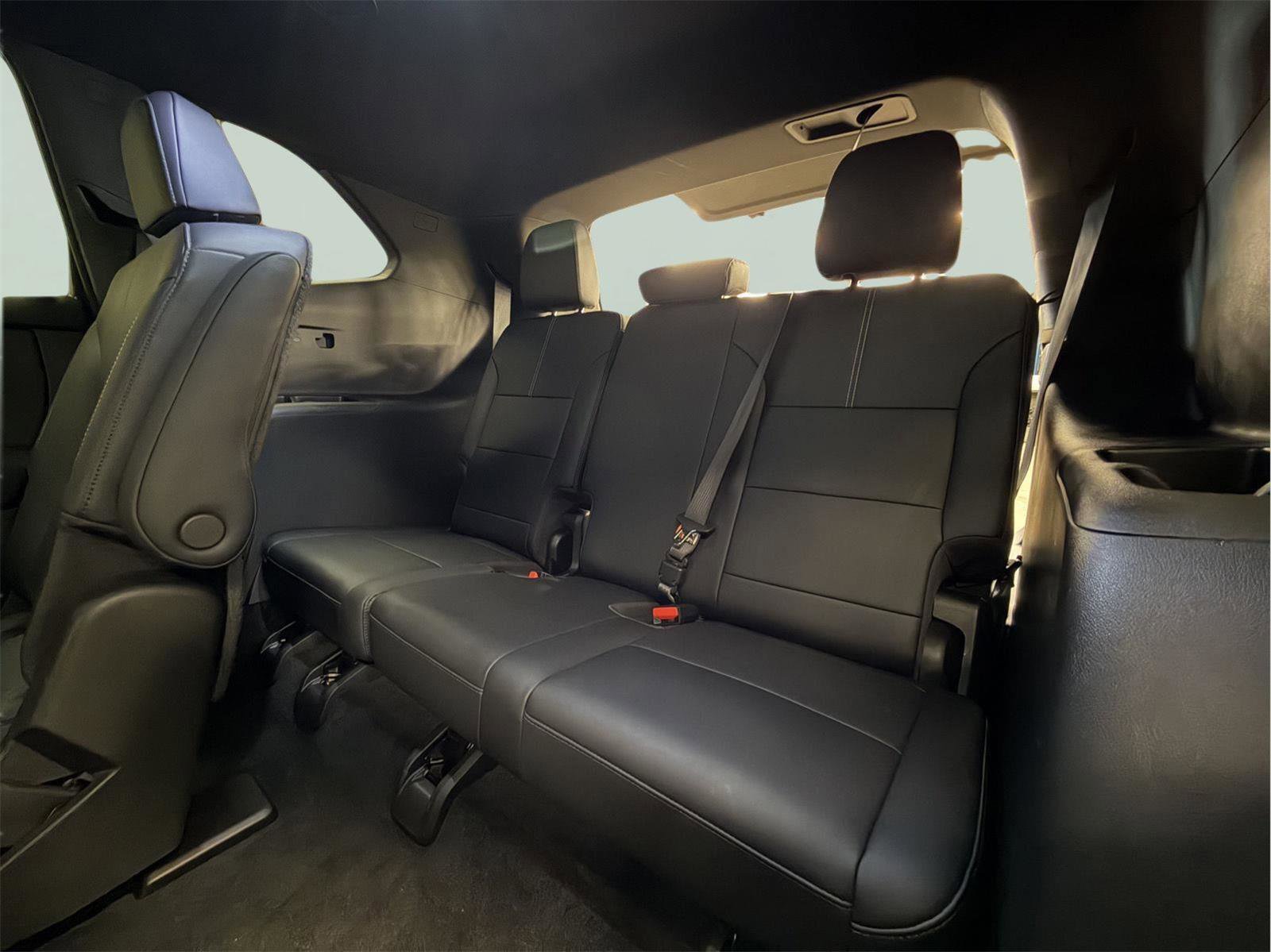 Used 2024 GMC Acadia Elevation image 30