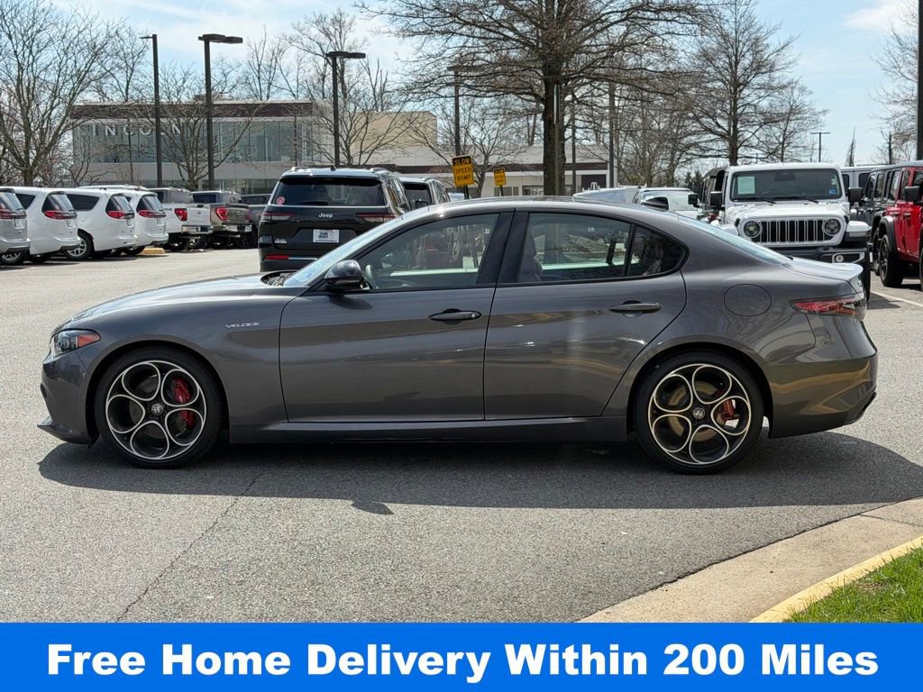 Used 2024 Alfa Romeo Giulia Veloce image 9
