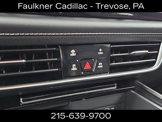 Used 2024 Volkswagen Atlas SE AWD/4WD image 15