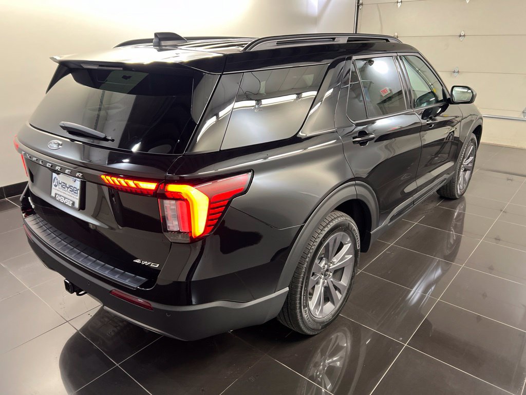 New 2026 Ford Explorer Active w/ Active Comfort Package AWD/4WD image 6