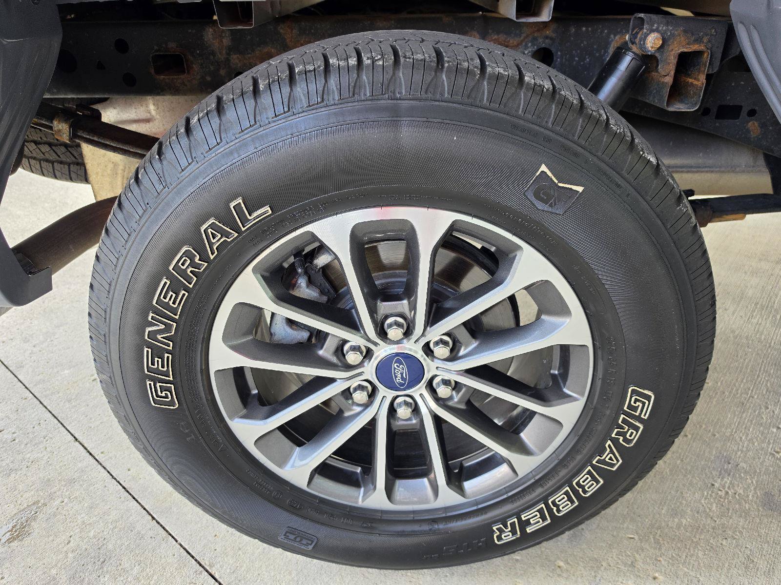 Used 2020 Ford F150 XLT w/ Equipment Group 302A Luxury AWD/4WD image 11
