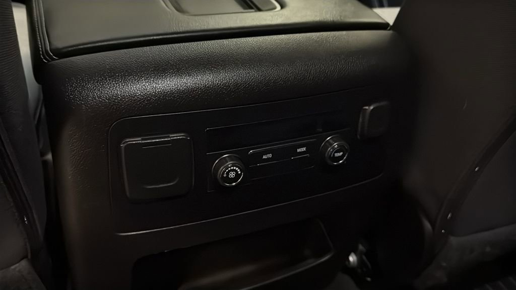 Used 2018 GMC Yukon SLE w/ Convenience Package image 20