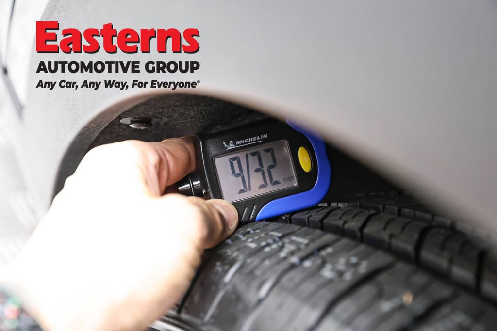 Used 2022 Buick Envision Preferred FWD image 28