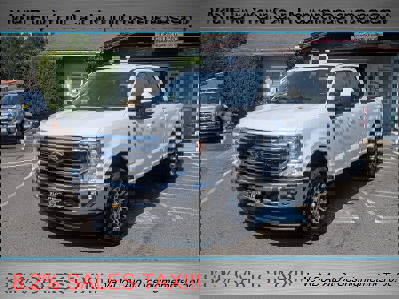 Used 2020 Ford F250 Lariat w/ Camper Package image 2