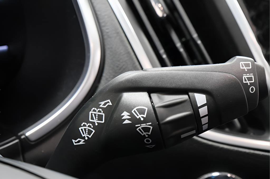 Used 2017 Ford Edge Sport w/ Technology Package AWD/4WD image 16