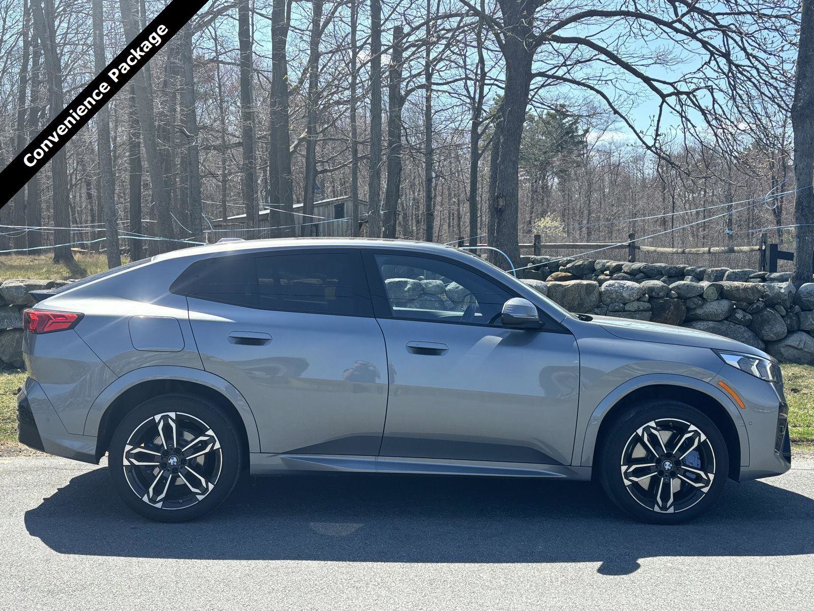 Used 2025 BMW X2 xDrive28i image 2