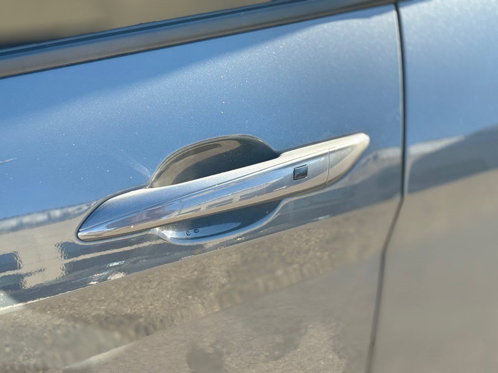 Used 2023 Hyundai Elantra SEL w/ Convenience Package image 11