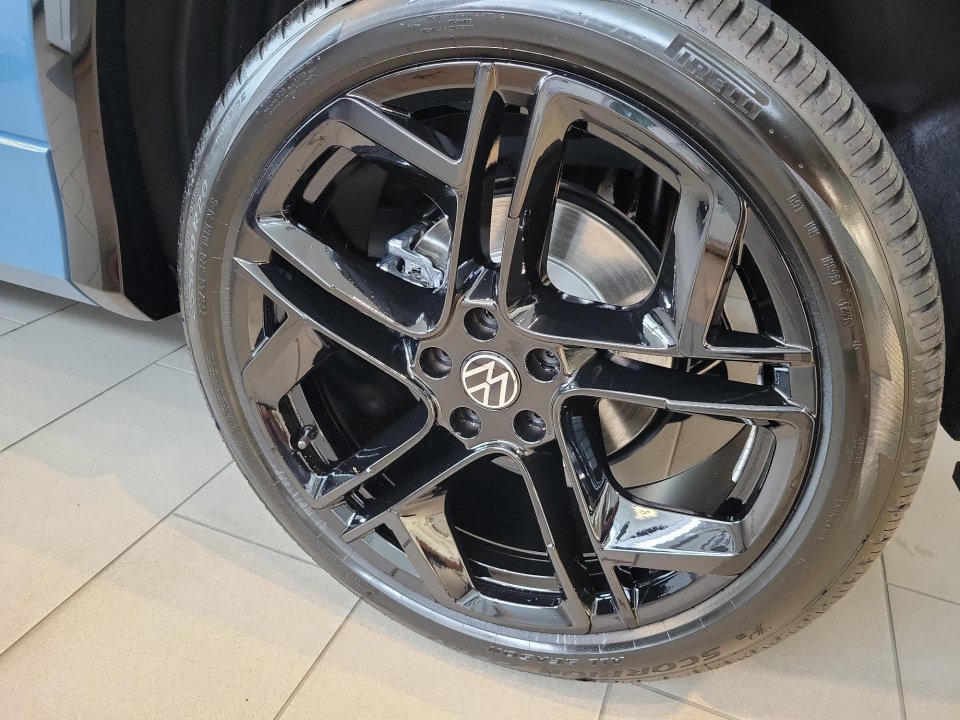 New 2026 Volkswagen Tiguan SE R-Line AWD/4WD image 27