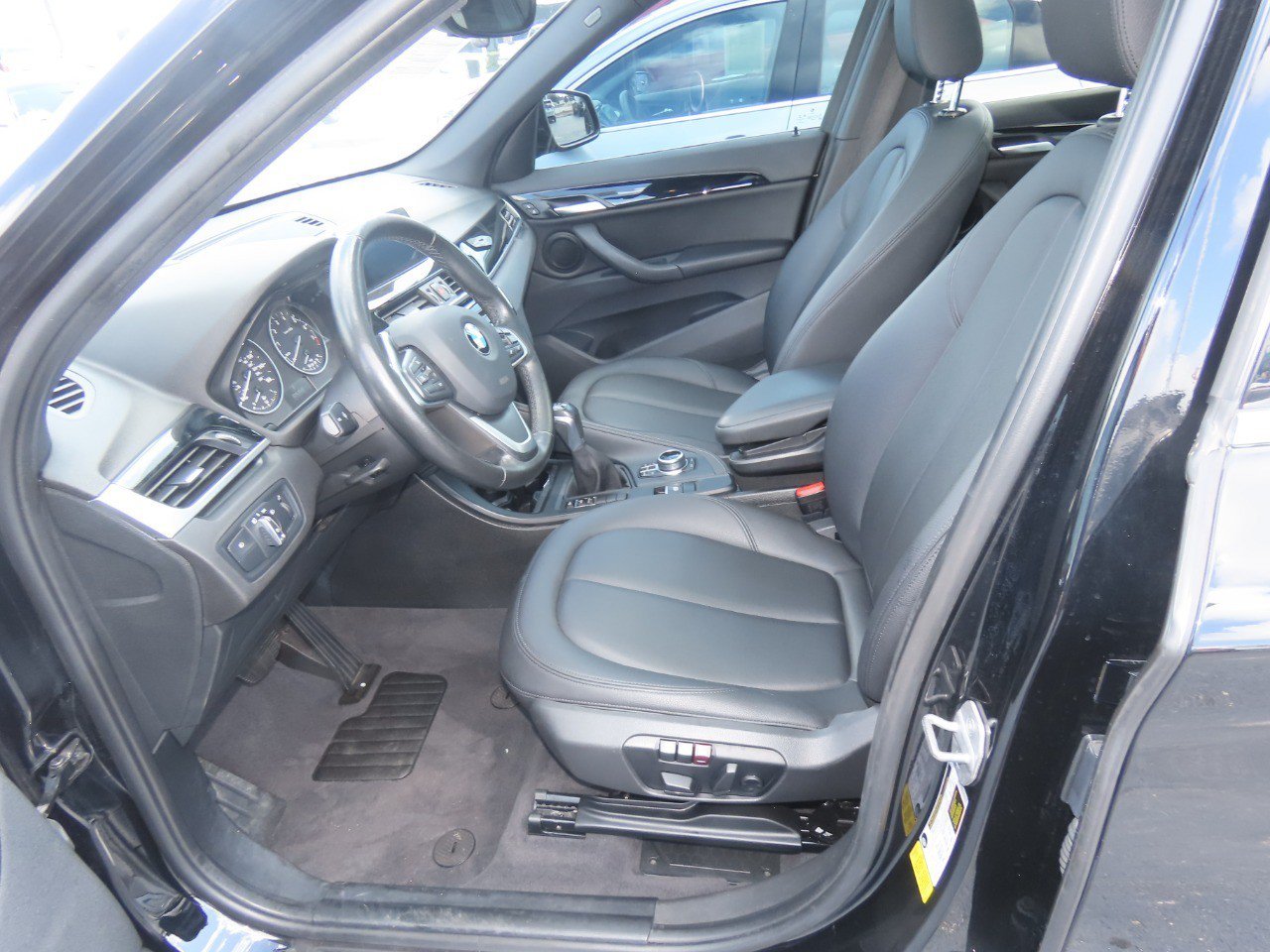 Used 2018 BMW X1 sDrive28i FWD image 25