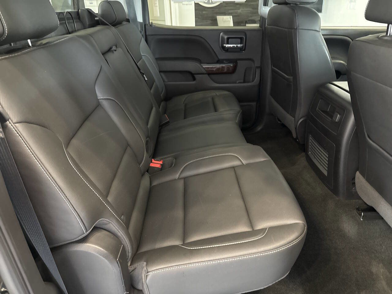 Used 2018 GMC Sierra 1500 SLT image 30