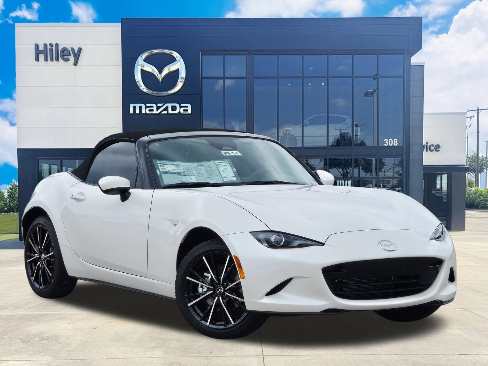 New 2026 MAZDA MX-5 Miata Grand Touring RWD image 2